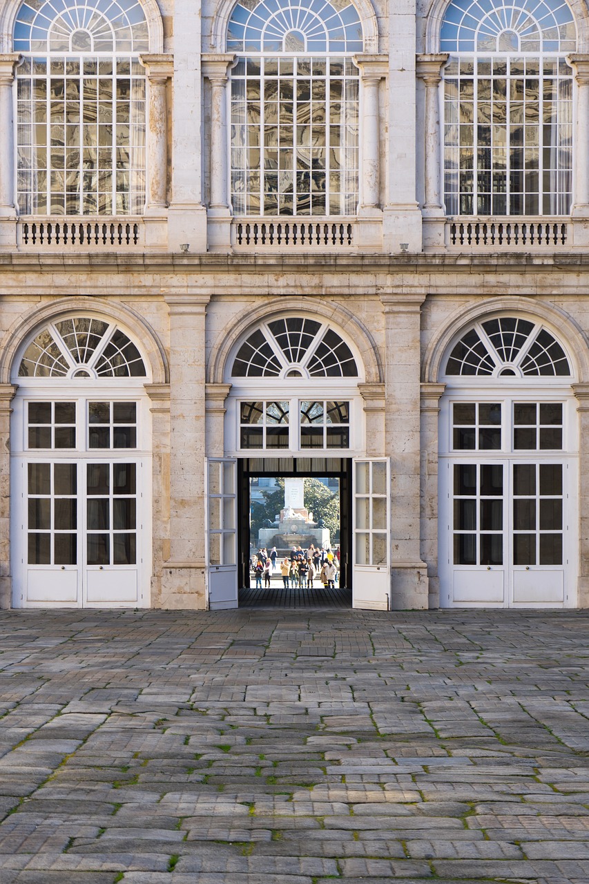 découvrez les fenêtres composites, alliant esthétique et performance énergétique. idéales pour améliorer l'isolation de votre maison tout en offrant un design moderne et durable.